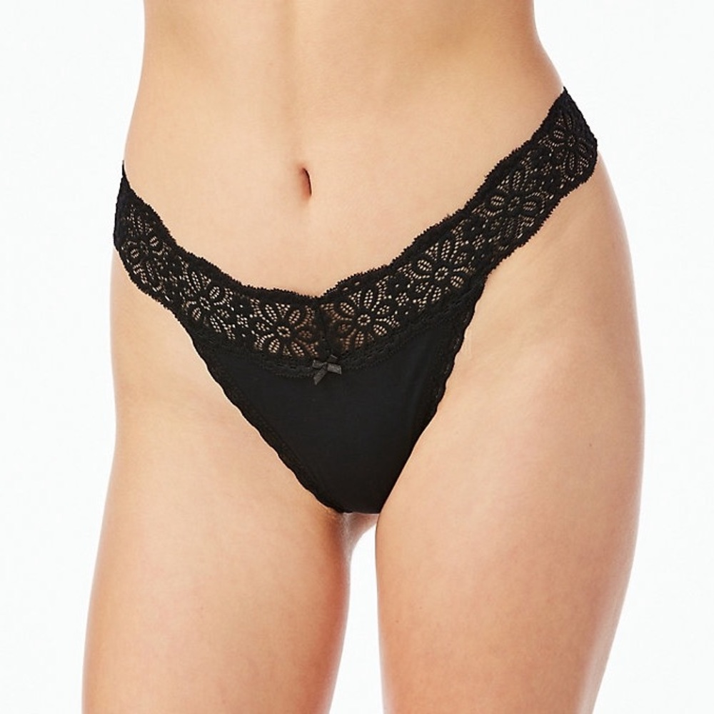 NWT Set of 2 Juniors' SO Daisy Lace Thong Panty Red & Black Size Large - Picture 7 of 8